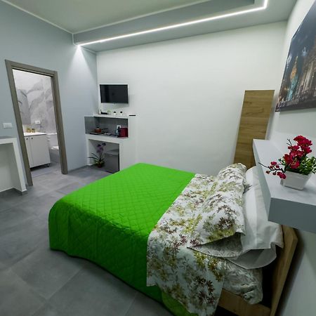 La Pescheria - Mini Apartments คาตาเนีย ภายนอก รูปภาพ