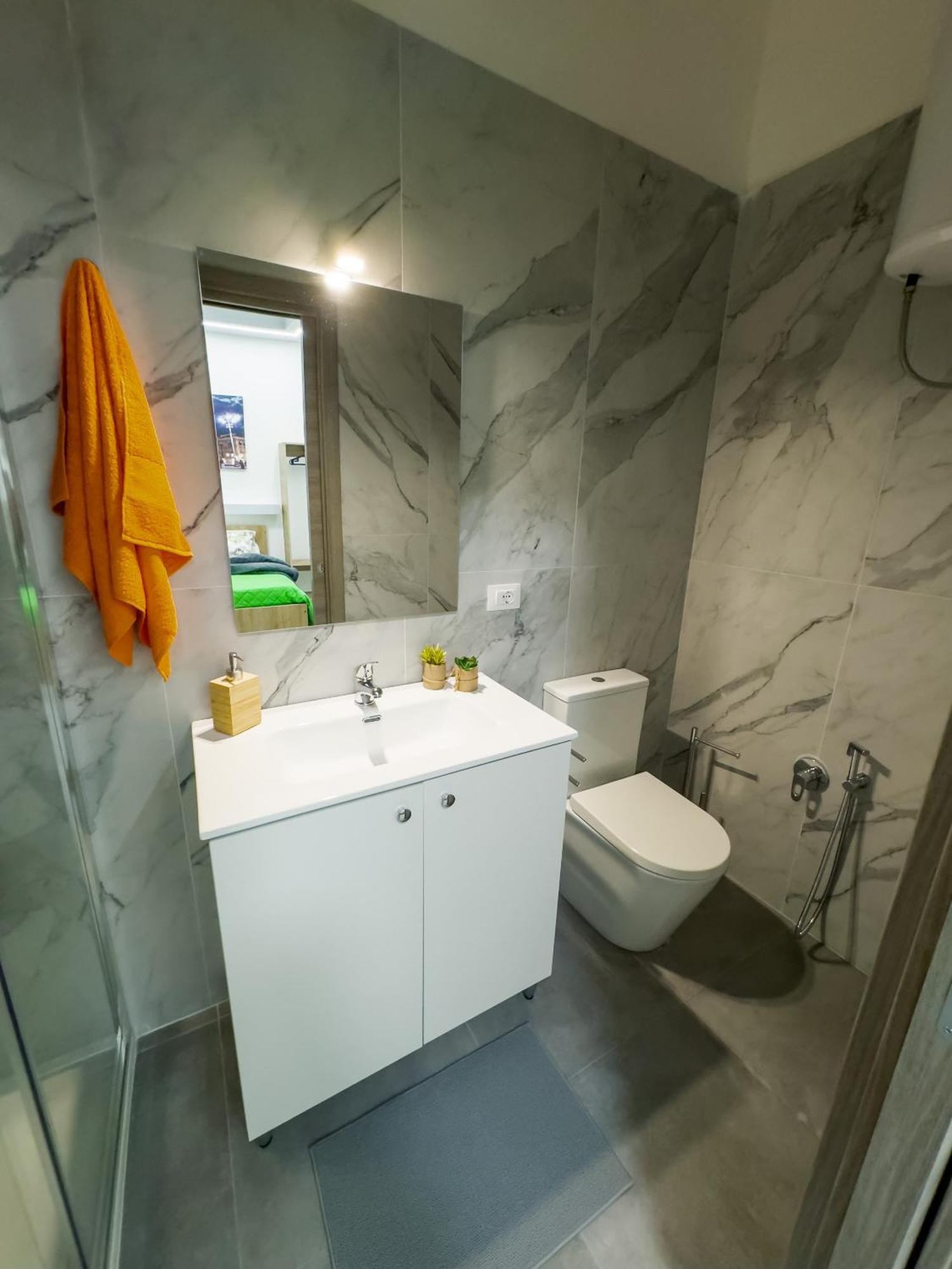 La Pescheria - Mini Apartments คาตาเนีย ภายนอก รูปภาพ
